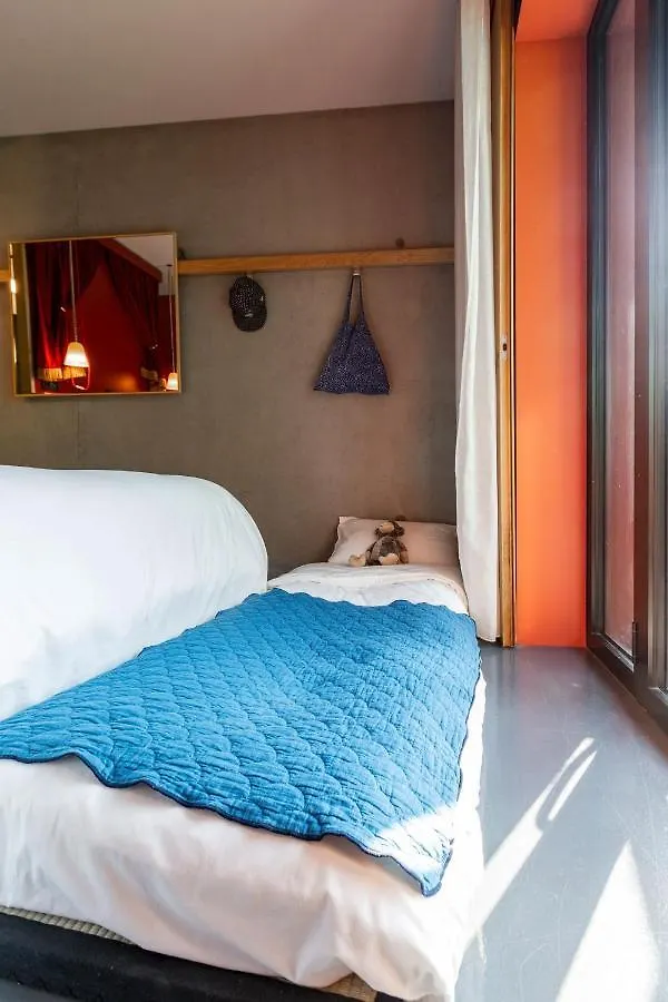 ***  Mob Hotel Lyon Confluence Fransa