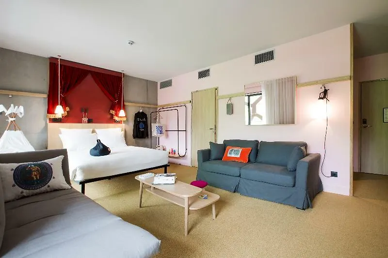 Mob Hotel Lyon Confluence 3*,  Fransa